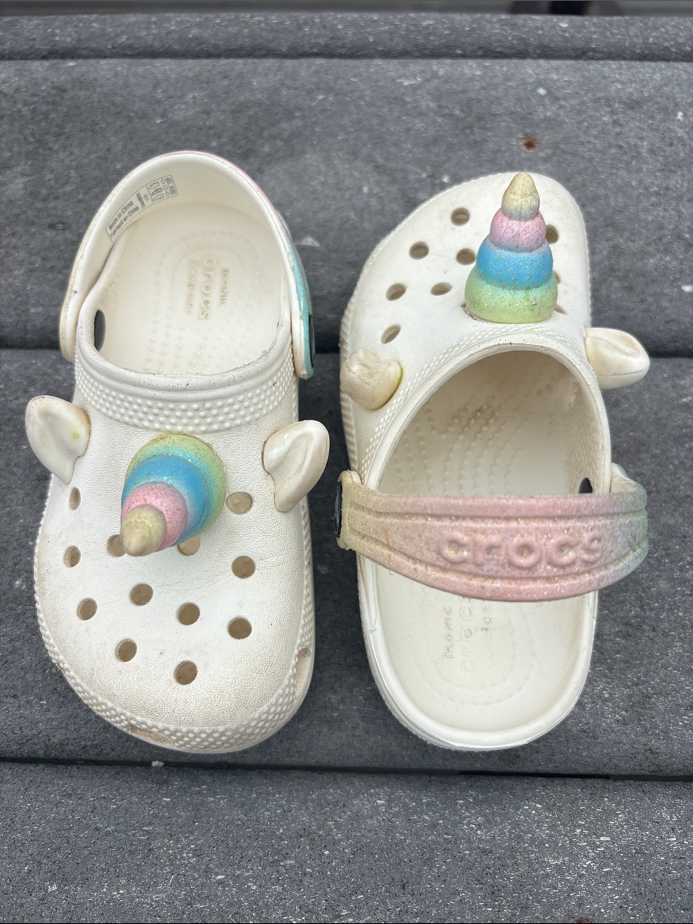 CROCS White Clog Sandals with Rainbow Unicorn Horns, Sparkle, Size Toddler 10